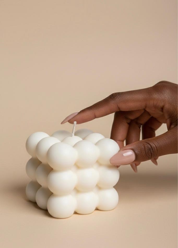 Mini Scented candle – feminine care product by Luxe Femme Care Ghana